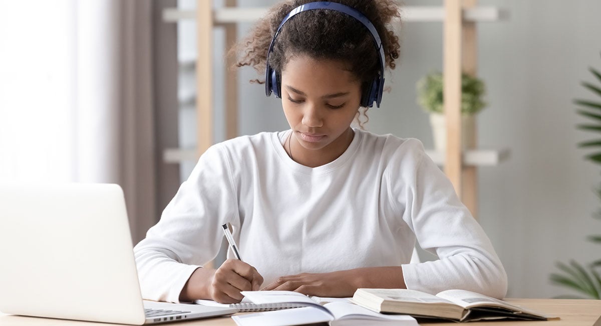 cours-en-ligne-pour-adolescent